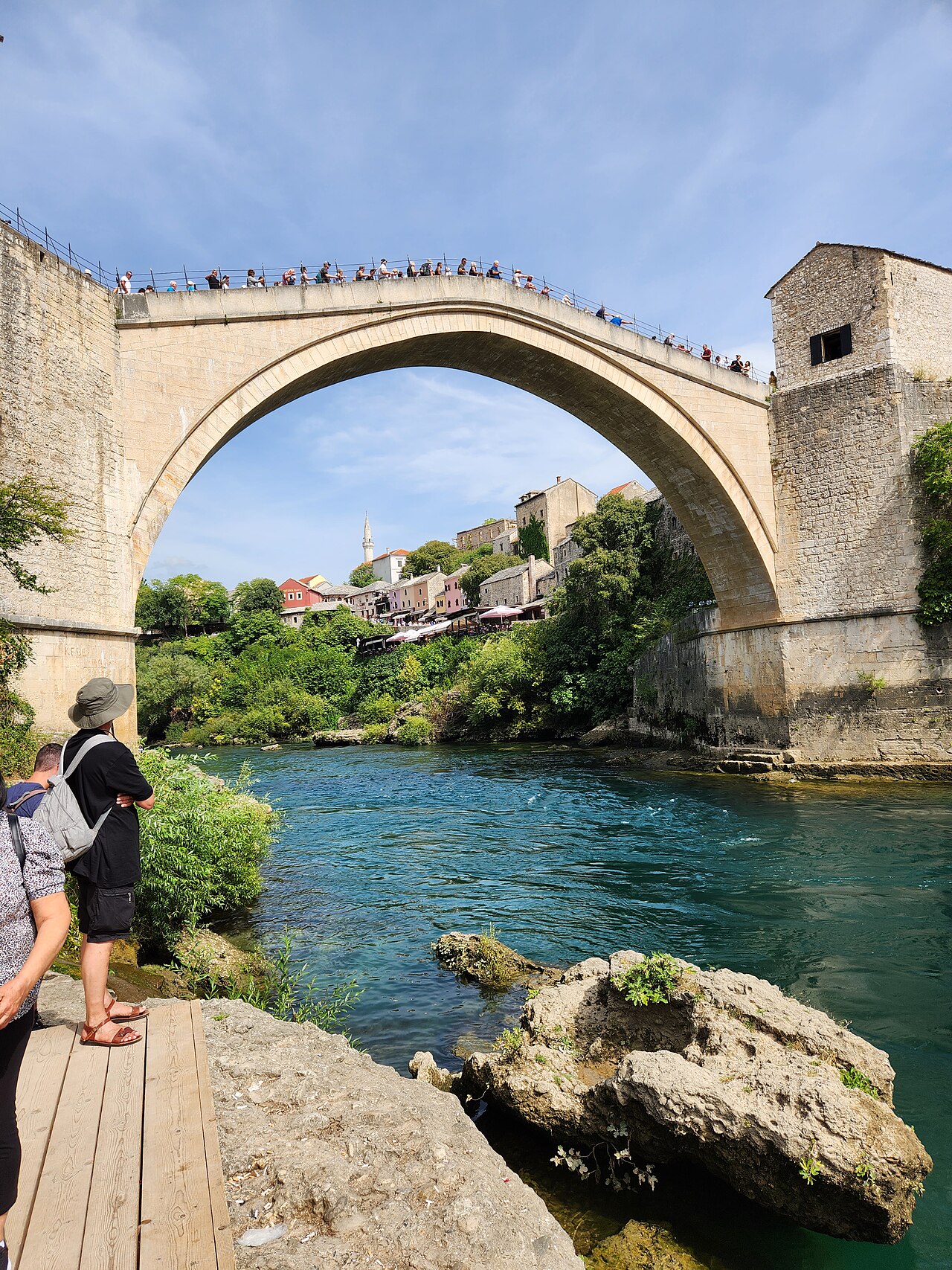 Stari most u Mostaru, kameni luk nad rijekom Neretvom